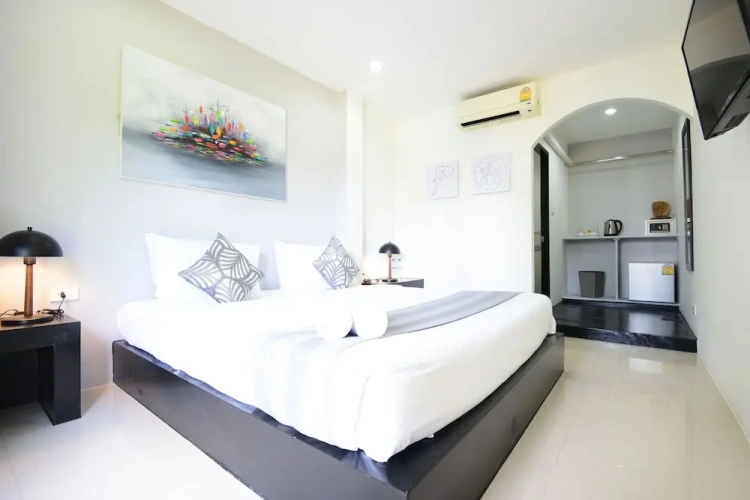 Comfort Double room with balcony and with pool view