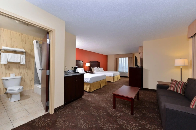 Quadruple Suite