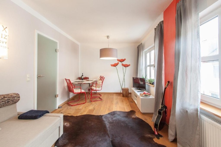 1 Bedroom Apartment