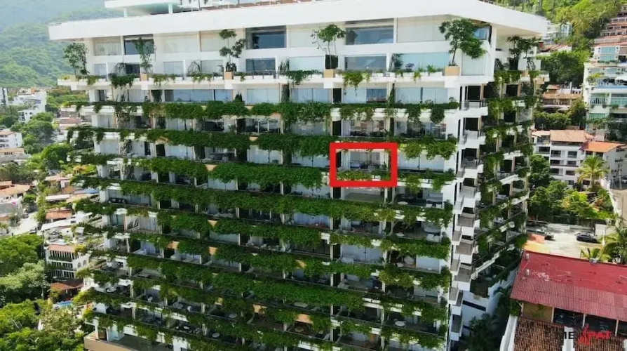 Soho PV Stunning Views Luxury Heated Rooftop Pool