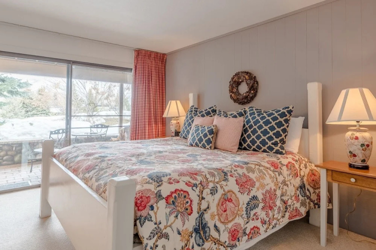 Snowcreek Condominiums 1516 by RedAwning