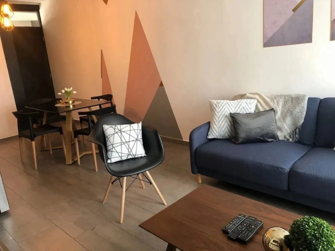Centro Mty. práctico y comodo. 1BD, 3SB, 1sofaB, 2baños by Mty. Living