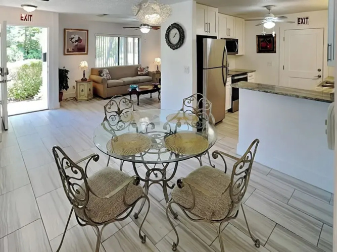 Summer Breeze by Distinctive Beach Rentals