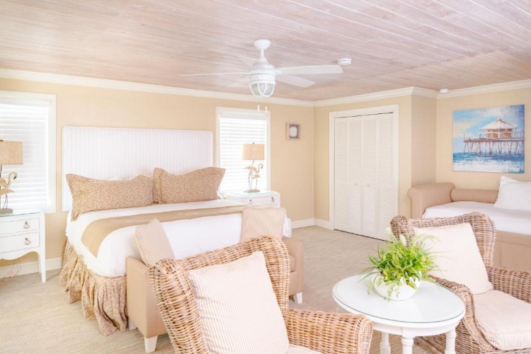Deluxe Double Suite