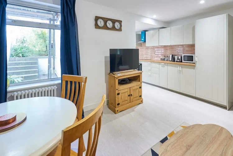 Host Stay Blatchington Road
