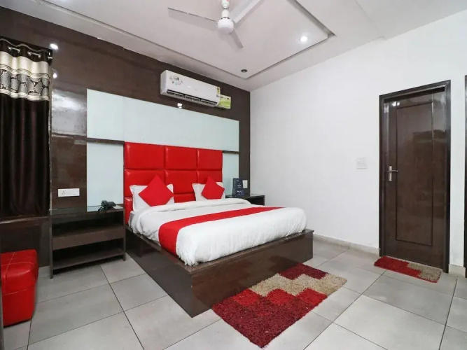 Hotel Alpine by OYO Rooms