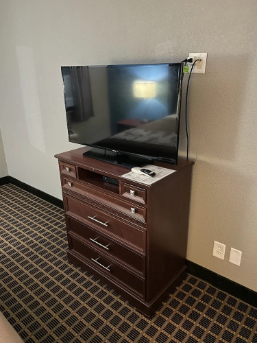 Economy Inn And Suites Cedar Rapids