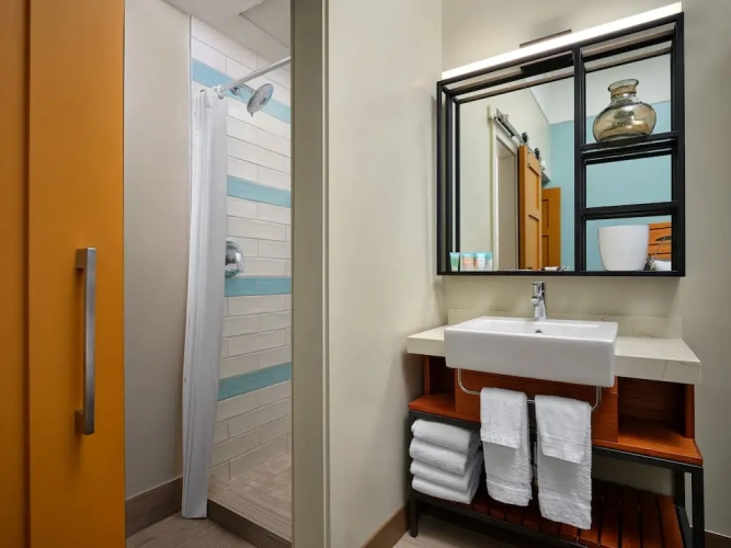 Standard Double room with balcony and with partial ocean view
