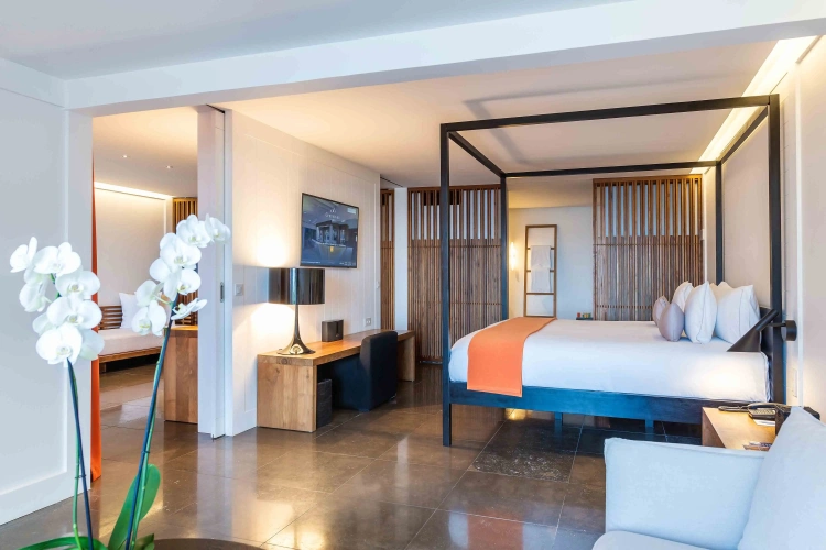 Suite