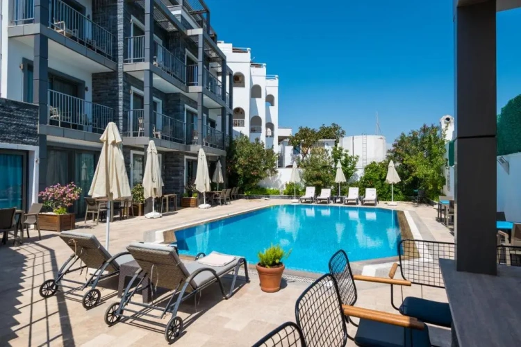Apartment with balcony