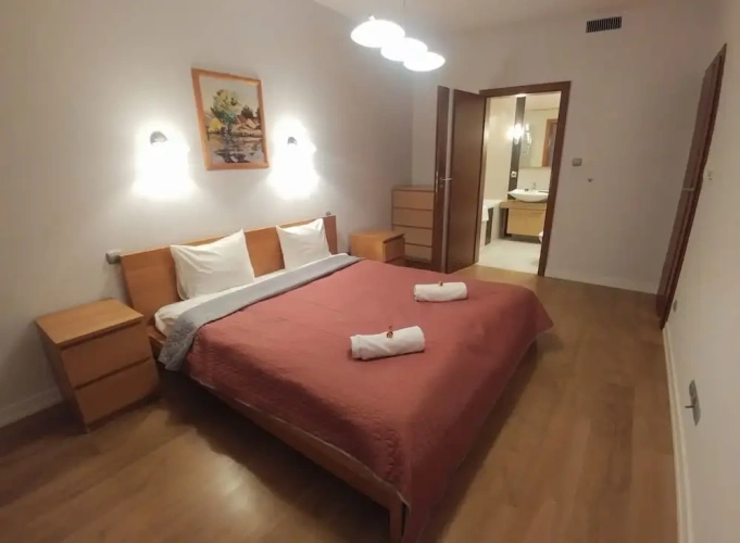 2 Bedrooms Apartment