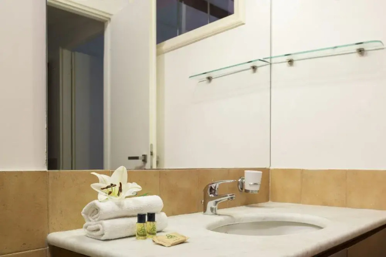 Rome Accommodation - Via Giulia