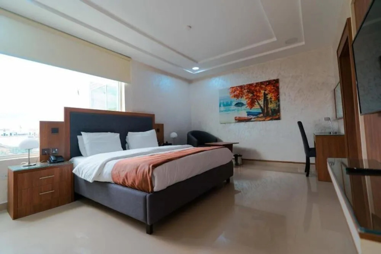 Phoenicia Suites