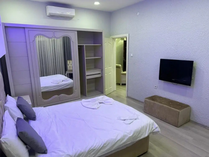 Novel Suite
