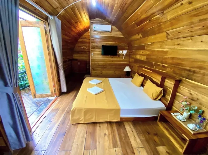 Deluxe Double Bungalow with courtyard view