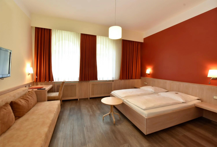 Hotel Adria München