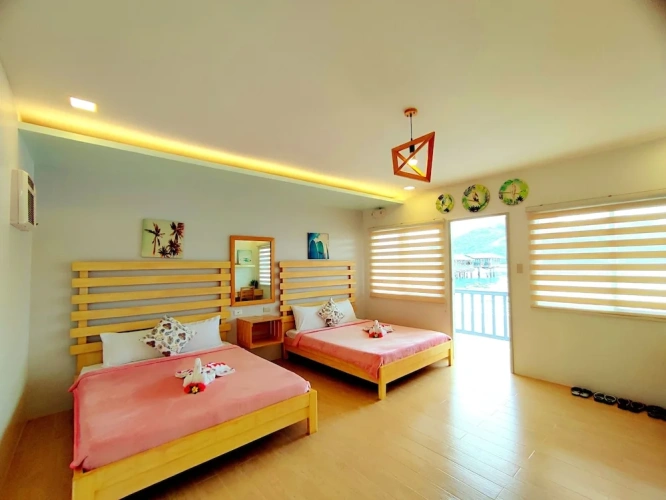 Standard Twin room with balcony and with sea view