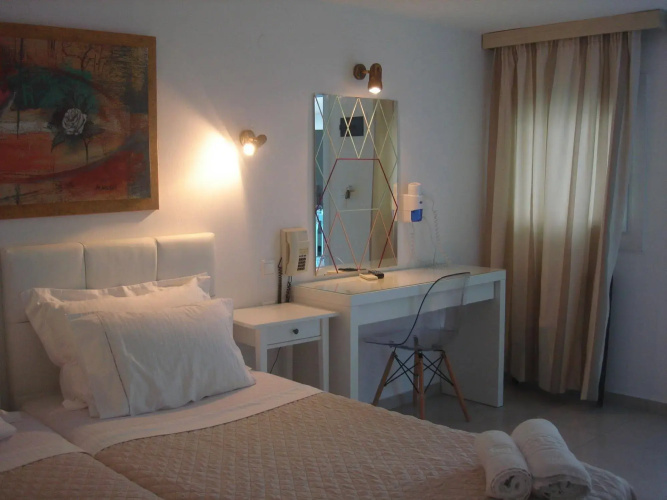 Mykonos Gem
