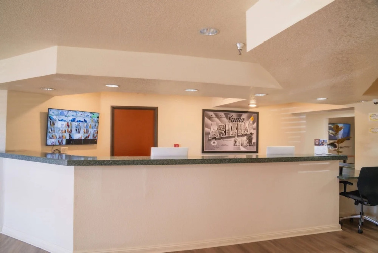 Super 8 Motel- Yuma