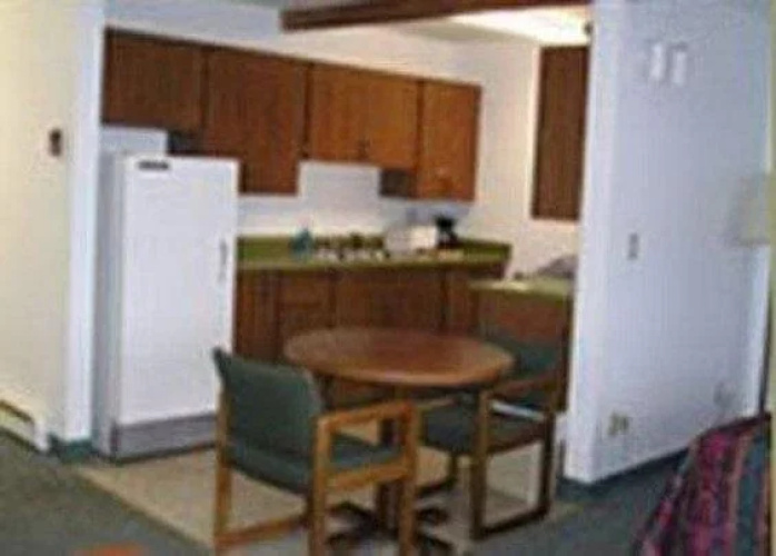 Parkwood Inn