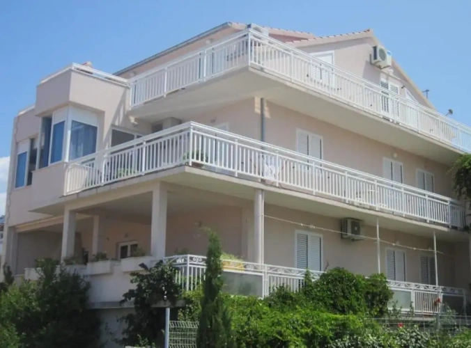1 Bedroom Deluxe Apartment
