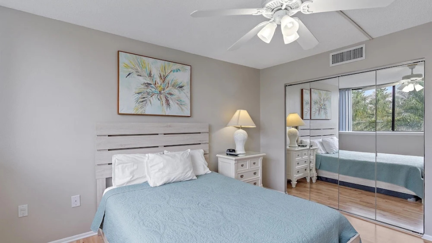 Hawk's Sea Nest 2 Bedroom Condo by RedAwning