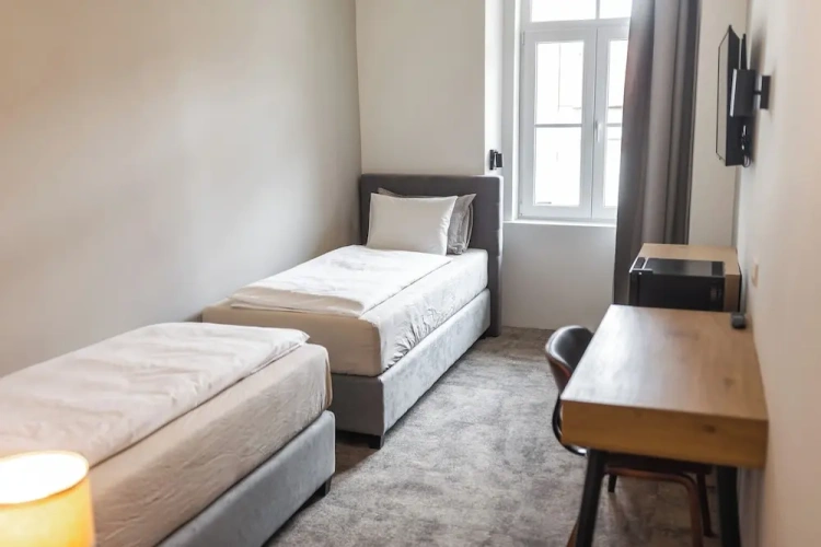 Economy room