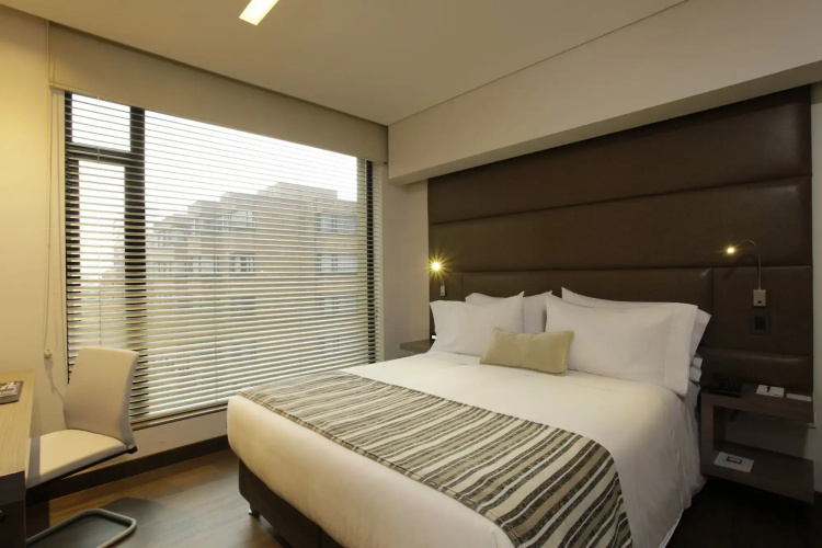 Bs Rosales Hotel And Suites