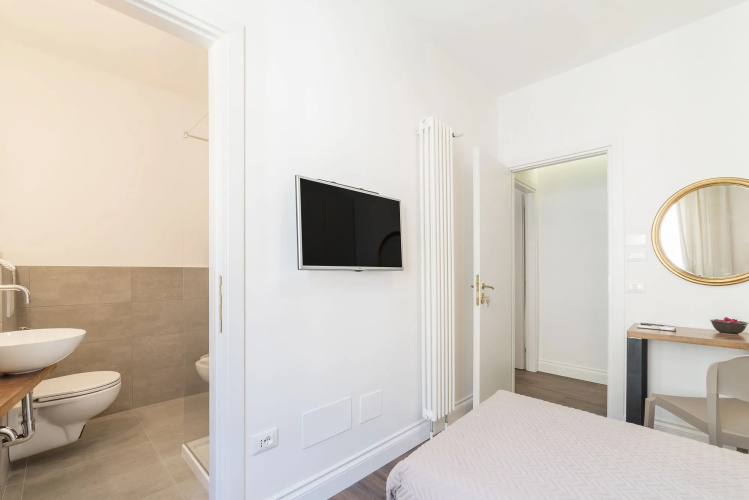 Guest Roma House