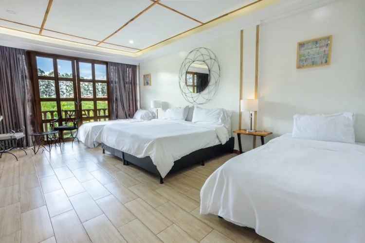 Superior Quadruple room