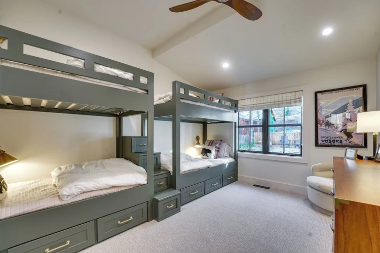 3 Bedrooms Cottage