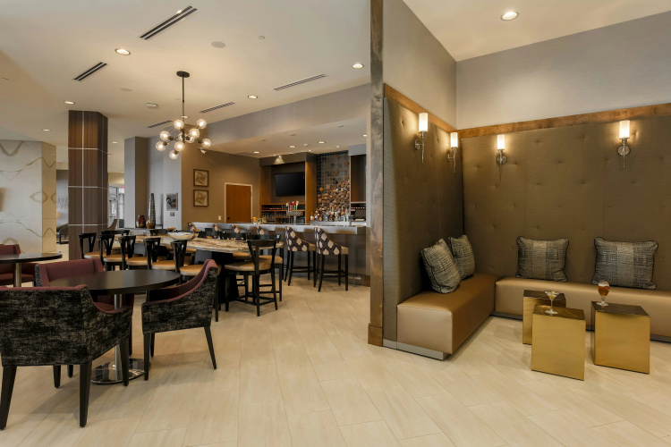 DoubleTree by Hilton Evansville photo 33