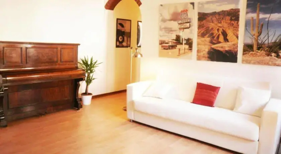 Happy & Beautiful Flat in Milan