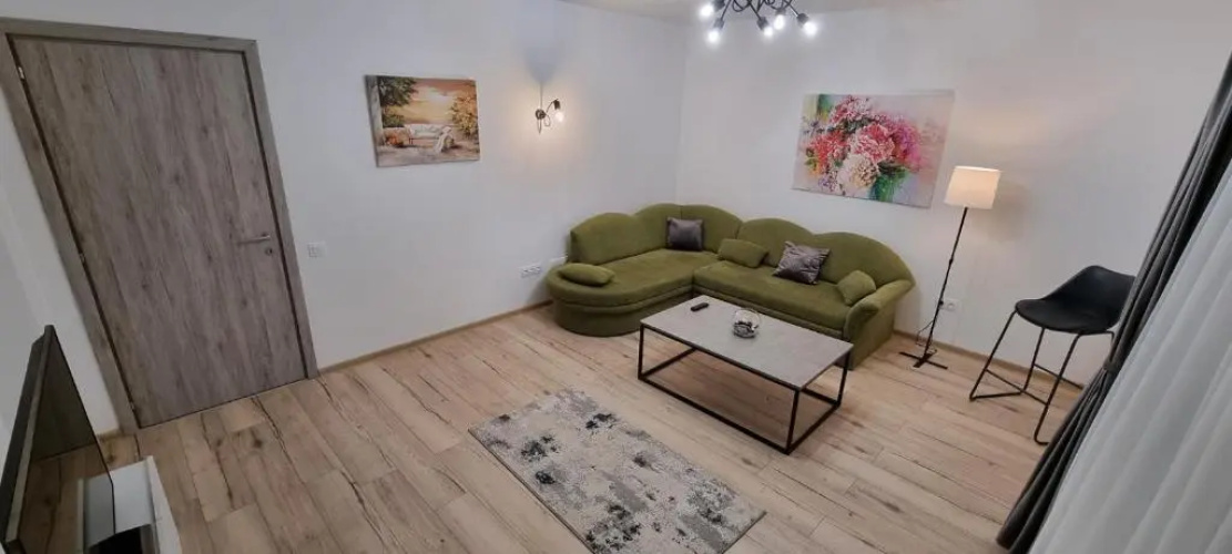Art Apartment 3