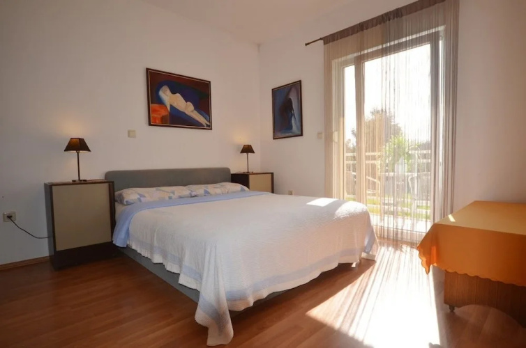 Frane Apartment