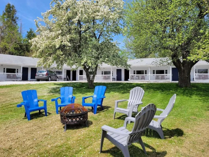Yardarm Motel