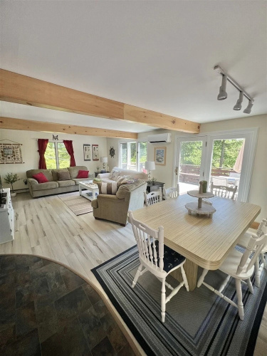 Daybreak Limit 8 3 Bedroom Villa by RedAwning