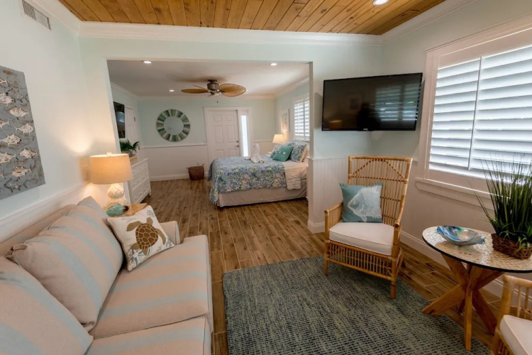 Summer Breeze Apartment 5