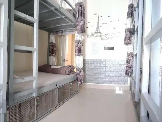 Europe Town Hostel & Bar - Adults Only