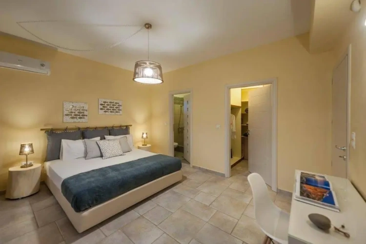 3 Bedrooms Villa