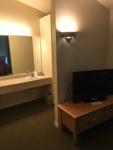 Economy Quadruple room with mountain view