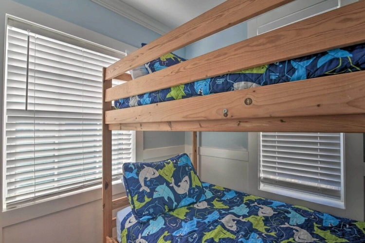 2 Bedrooms Cottage