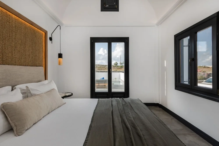 Luxury Suite with balcony