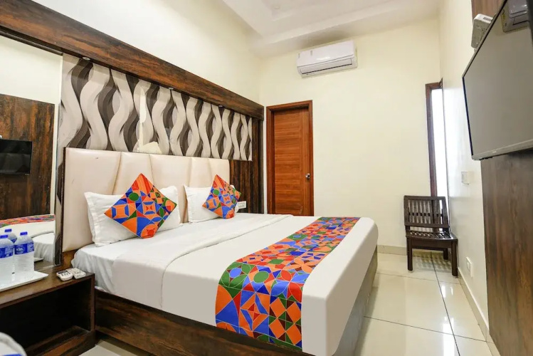 Fabhotel Savera Park