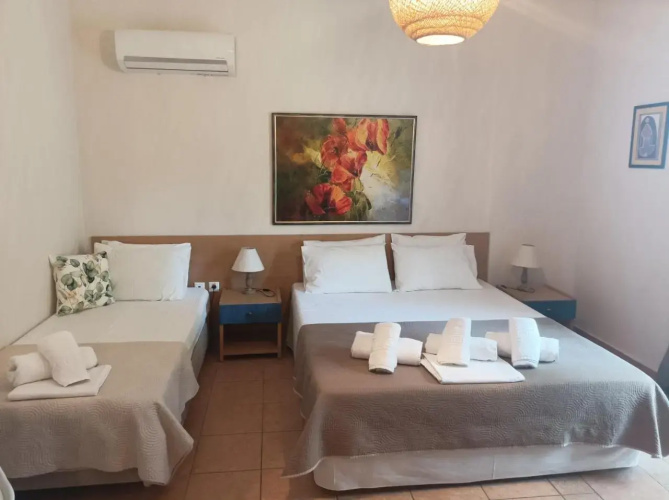Nikolaos Studios Skala