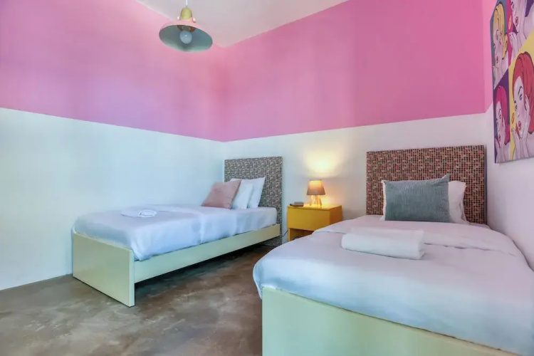 The Pop House 2-BR Apt in Mar Mkhayel