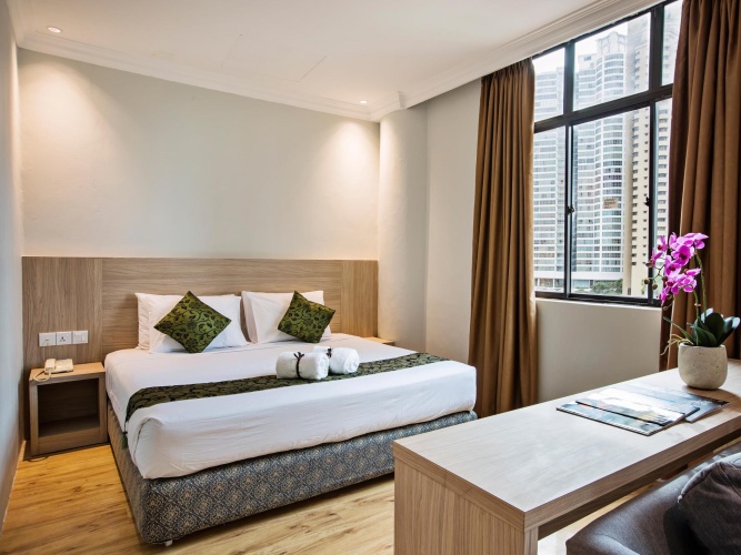 Deluxe Suite