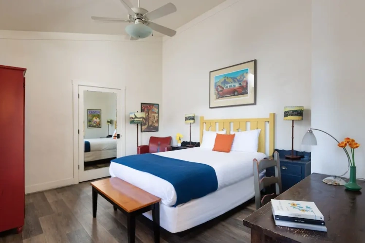Standard Double room with balcony