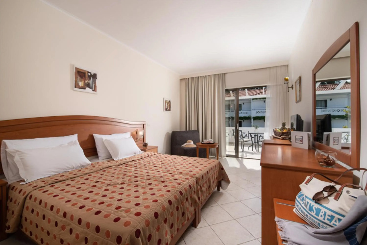 Porfi Beach Hotel