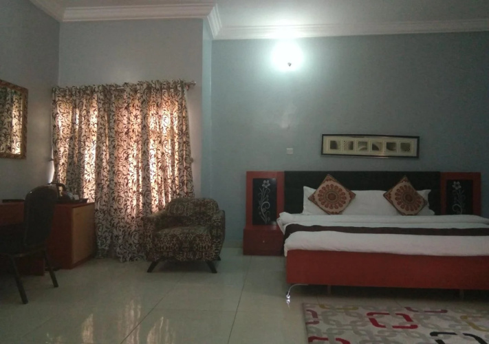 Paris Choice Hotels & Resort Wuse